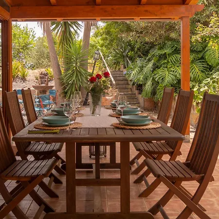 Сasa de vacaciones 6br Fire House Sanctuary-terrace & Barbacue